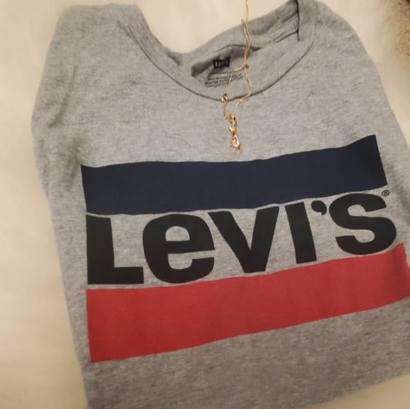 Levi's T-shirt - Picture 2 of 7